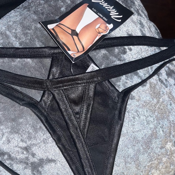 CAGE BOOTY THONG - Picture 7 of 7